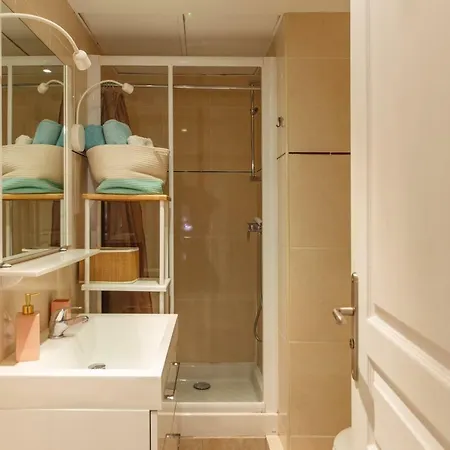 Elegant Old Escape Apartment *
